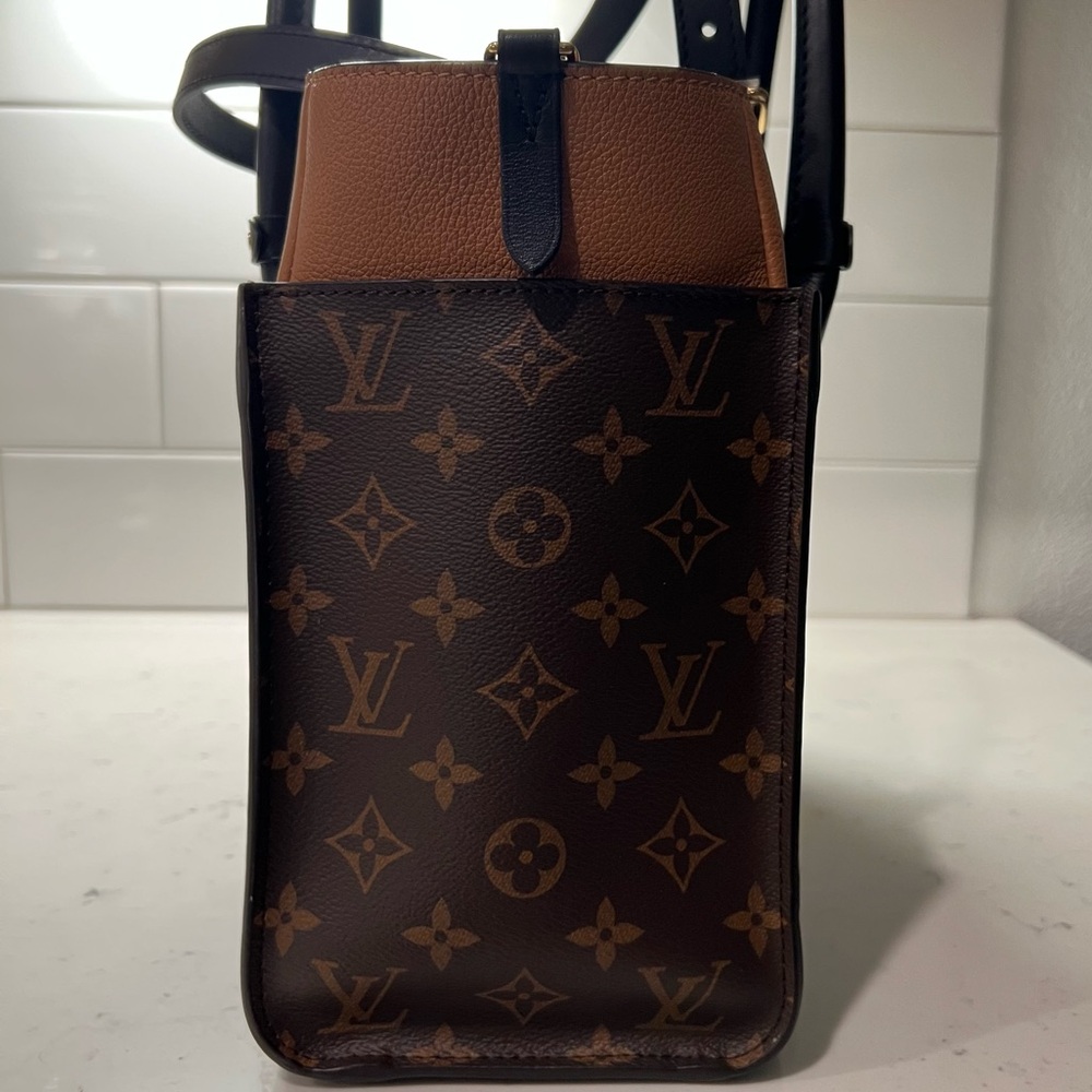 Louis Vuitton Black and Tan Leather Top-Handle Bag - Picture 9 of 11